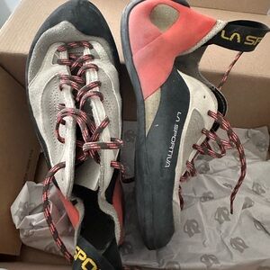 Rock climbing/bouldering La Sportiva shoes